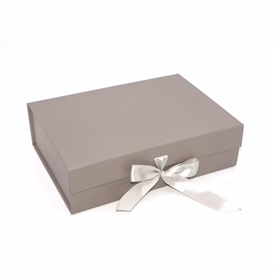 クラムシェルスタッカブルボードフラットフォールド磁気クラフトカートン紙マグネット段ボール収納靴箱ギフト折りたたみ包装ボックス